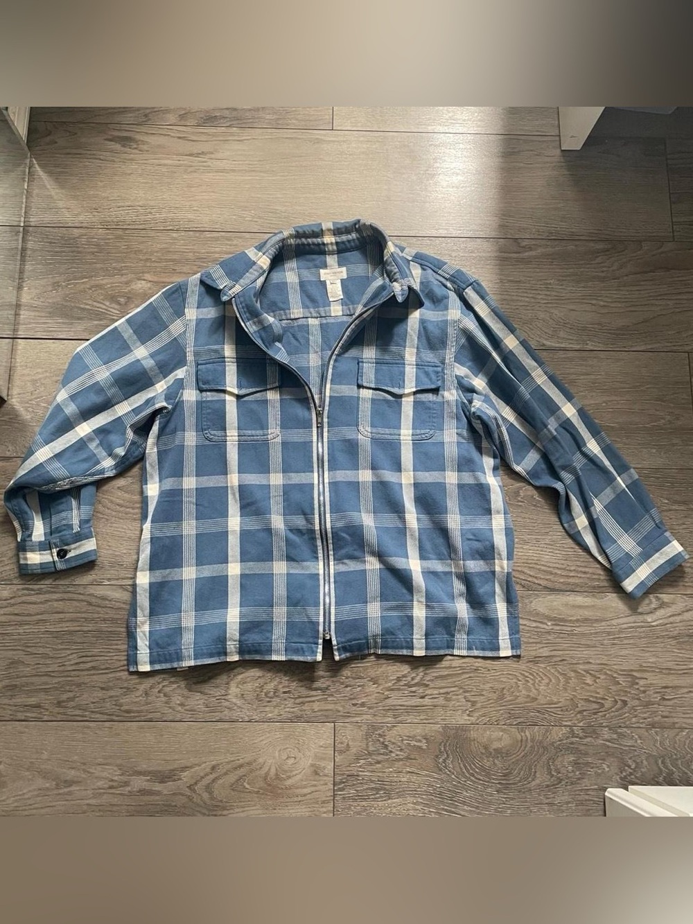 Jones New York Blue and White Plaid Lightweight Zip Shirt Jacket